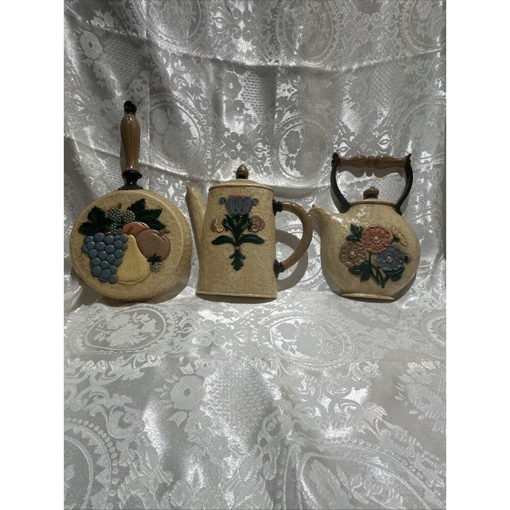 Vintage Home interior Wall Decor Set of 3 Teapot Coffee Pot Skillet Floral